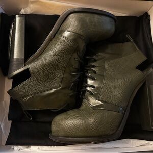 Like New-Alexander Wang platform Booties